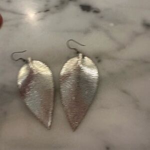 Elegant Silver Leaf Earrings